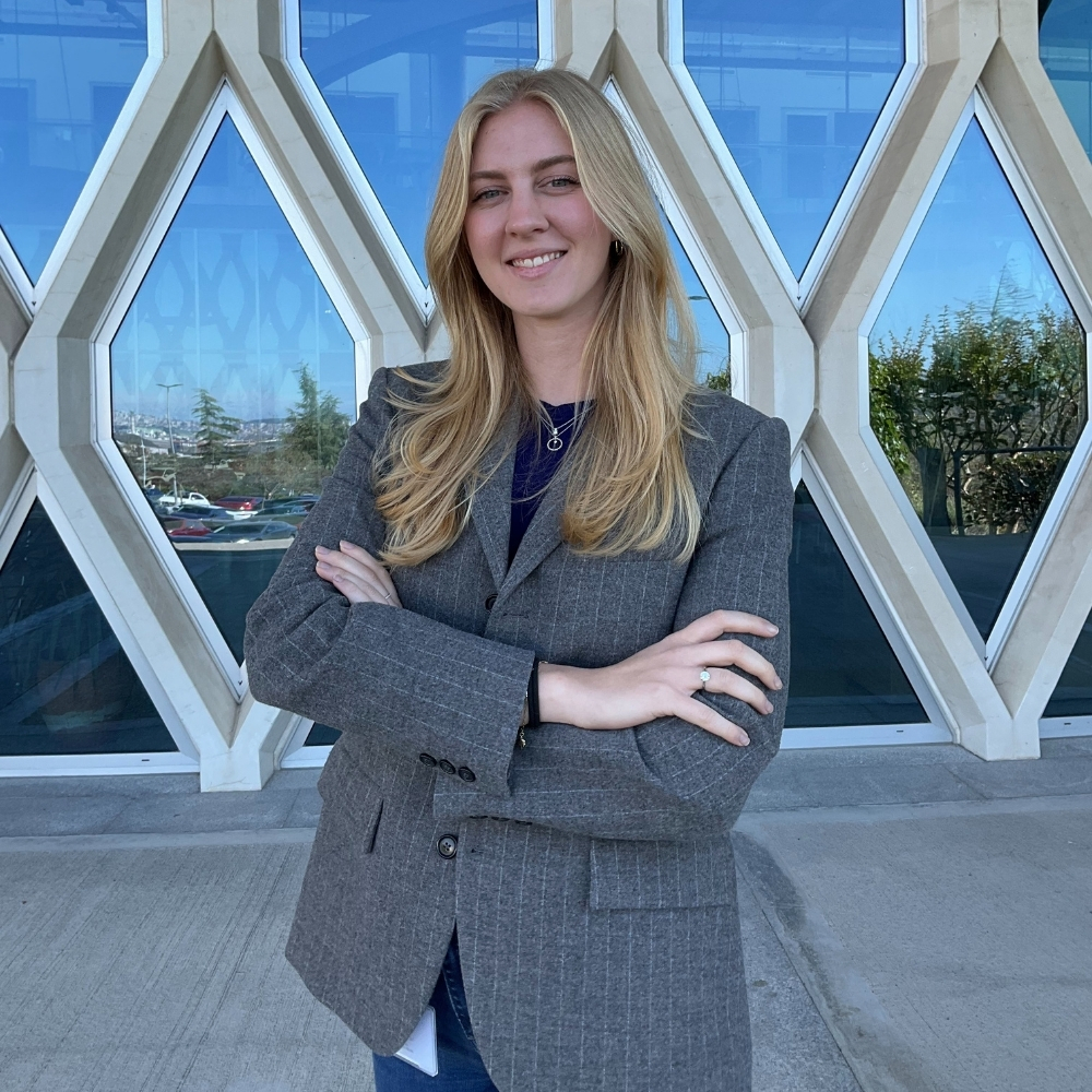  Zeynep Yumrutaş Project Management Responsible