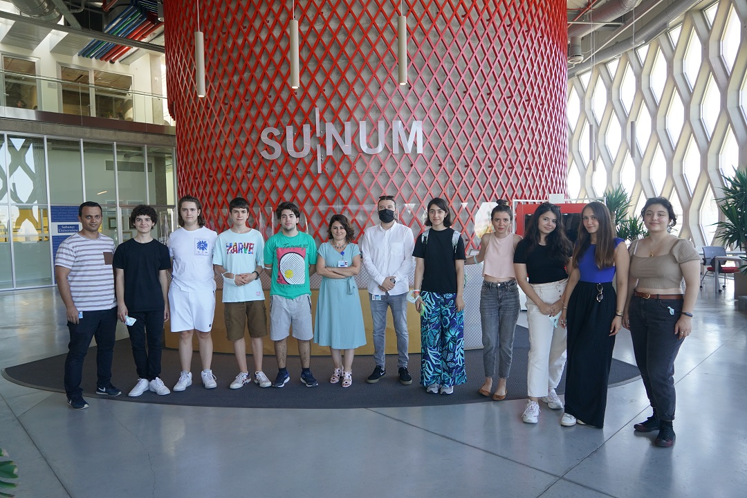 Asya Bilim Kampı öğrencileri SUNUM'u ziyaret etti